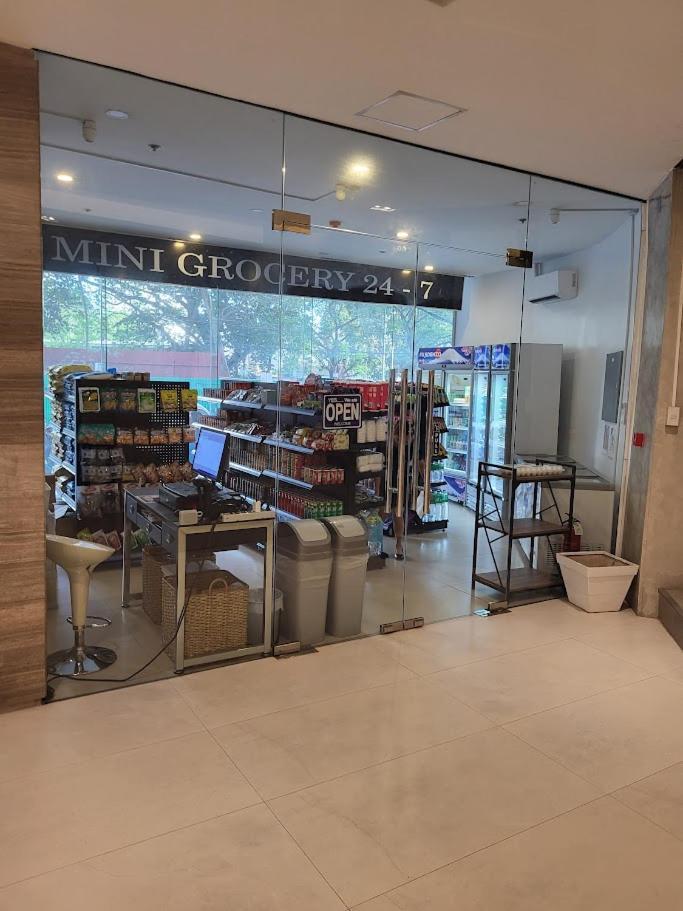 Modern & Comfy Studio - Steps From Ayala Mall, Cebu City Zewnętrze zdjęcie