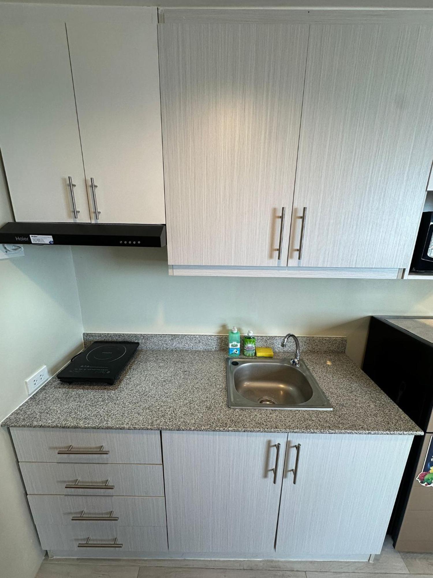 Modern & Comfy Studio - Steps From Ayala Mall, Cebu City Zewnętrze zdjęcie