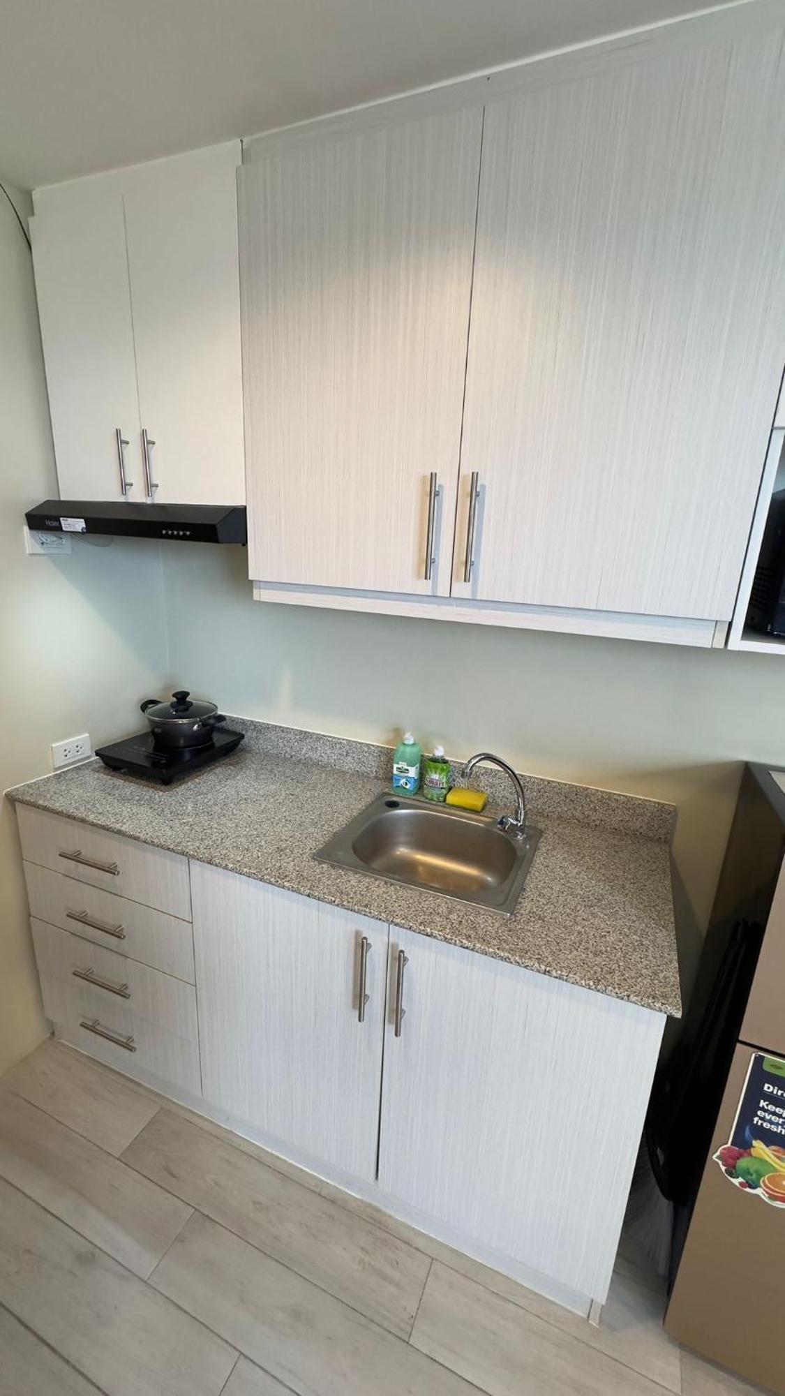 Modern & Comfy Studio - Steps From Ayala Mall, Cebu City Zewnętrze zdjęcie