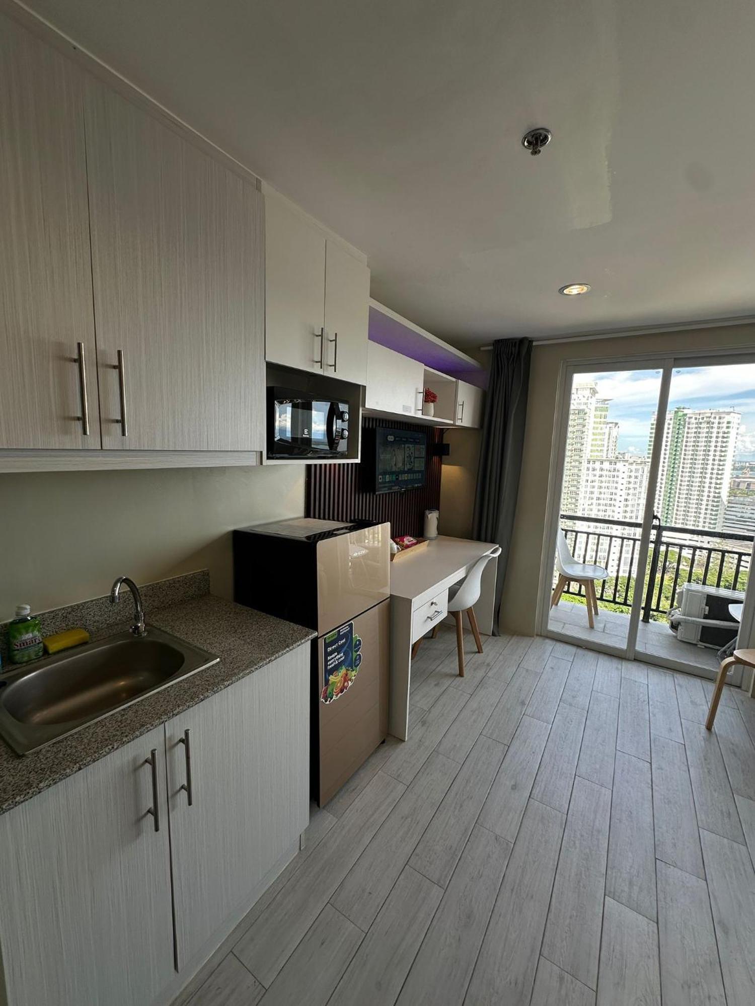 Modern & Comfy Studio - Steps From Ayala Mall, Cebu City Zewnętrze zdjęcie